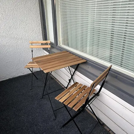Uusi Ja Valoisa Perhehuoneisto, Netflix Ja Parveke Seinäjoki